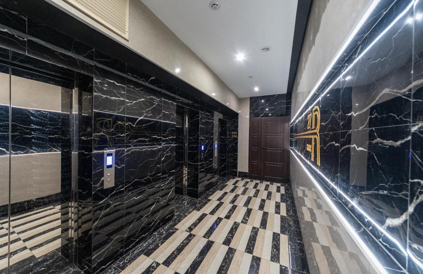 Royal Tower Residence Big Vip Apartment In Center Floor 27 Kyiv Exterior photo