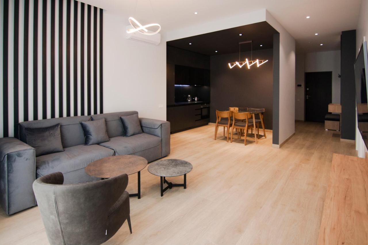 Royal Tower Residence Big Vip Apartment In Center Floor 27 Kyiv Exterior photo