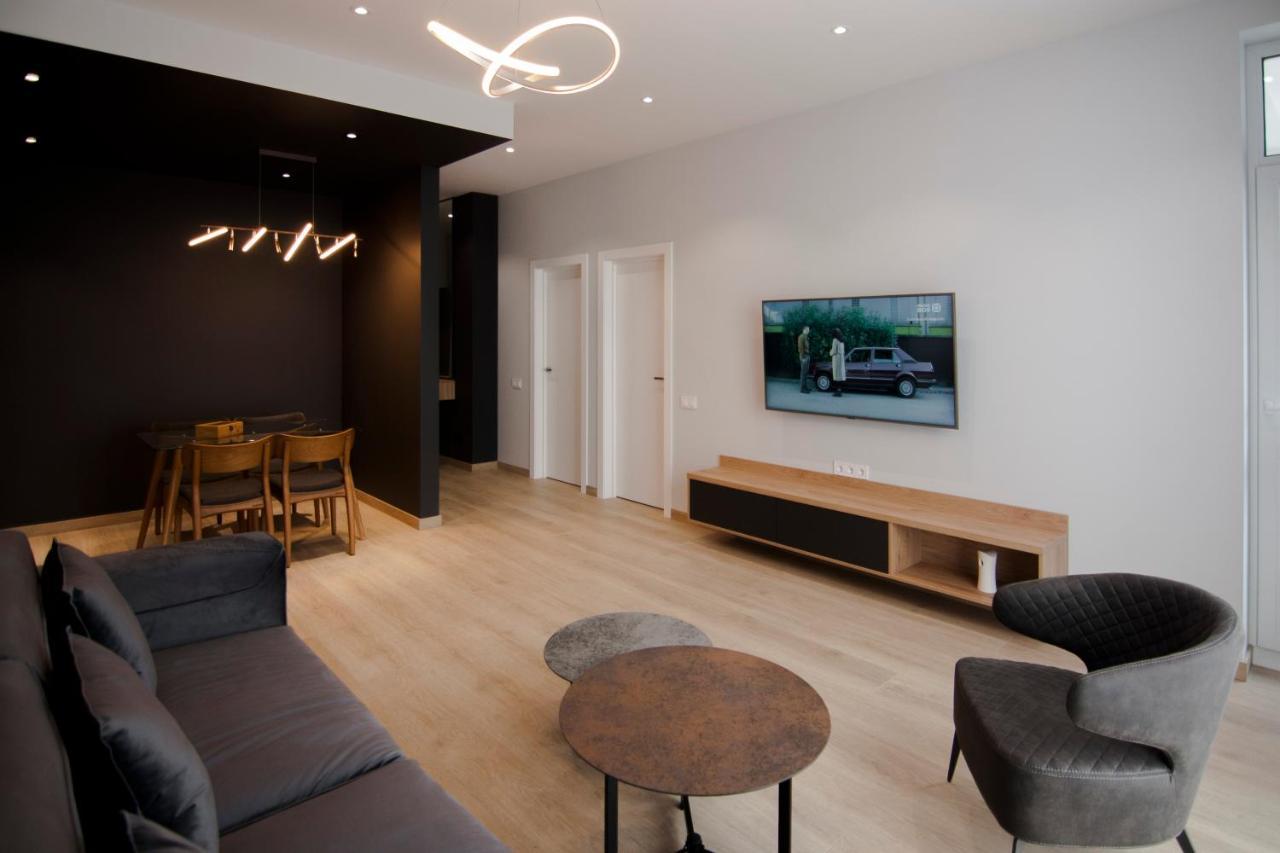 Royal Tower Residence Big Vip Apartment In Center Floor 27 Kyiv Exterior photo